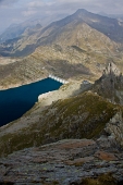 12_La placca a strapiombo sul lago d'inferno